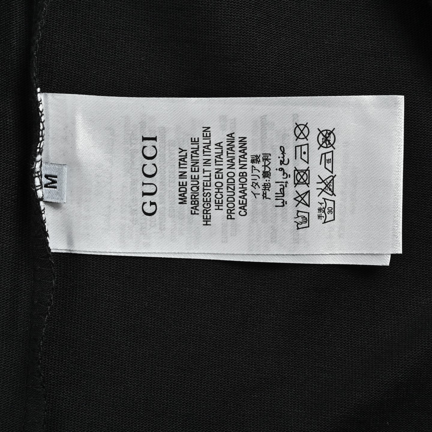 Gucci/古驰 霓虹字母印花短袖 黑色 白色 Gucci/古驰 霓虹字母印花短袖 黑色 白色