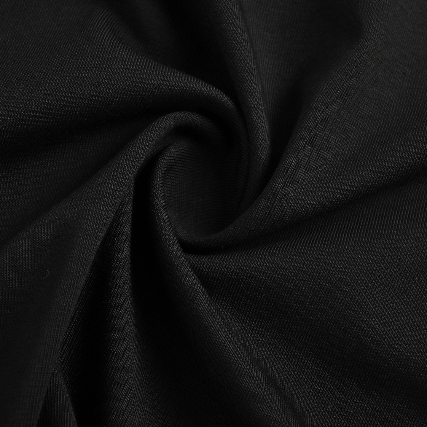 ALAIA 极简标语小众字母Logo短袖