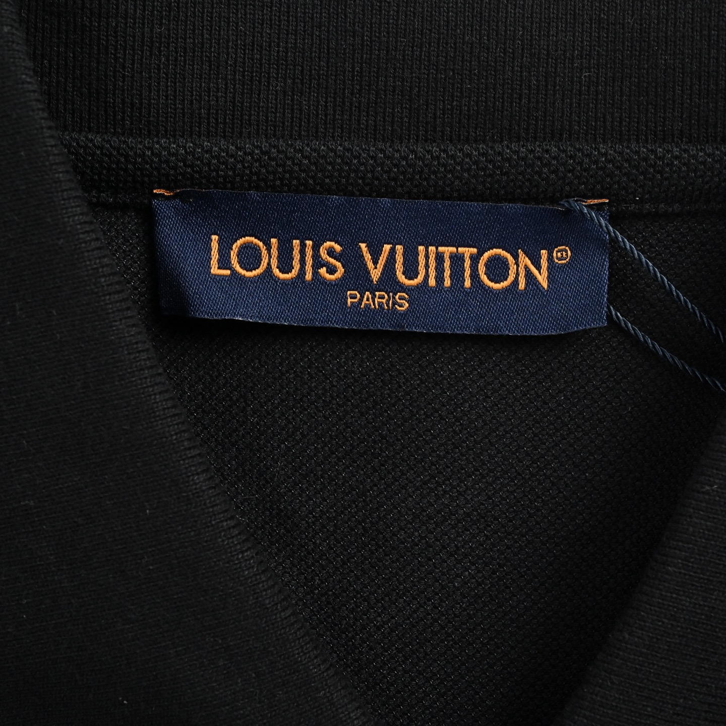 LouisVuitton/路易威登 刺绣签名Polo短袖 黑色 白色-Top High Quatity Cheap Sneakers Fashion Clothing Clothes Bags handbags Shoes of all Brand wholesale With The best Quality And Beautiful Price from China Factory Chinese suppliers wholesaler seller LouisVuitton/路易威登 刺绣签名Polo短袖 黑色 白色