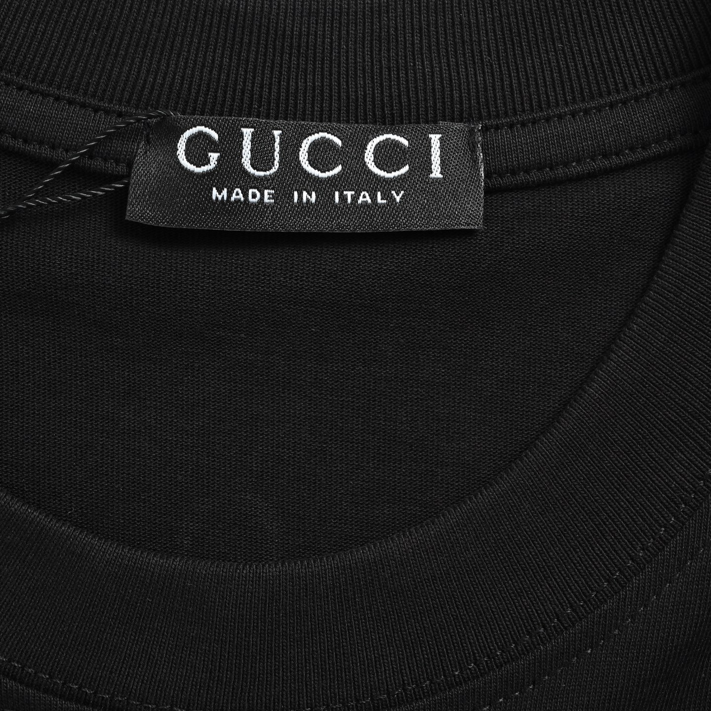 Gucci/古驰 红字压胶印花短袖 白色-Top High Quatity Cheap Sneakers Fashion Clothing Clothes Bags handbags Shoes of all Brand wholesale With The best Quality And Beautiful Price from China Factory Chinese suppliers wholesaler seller Gucci/古驰 红字压胶印花短袖 白色