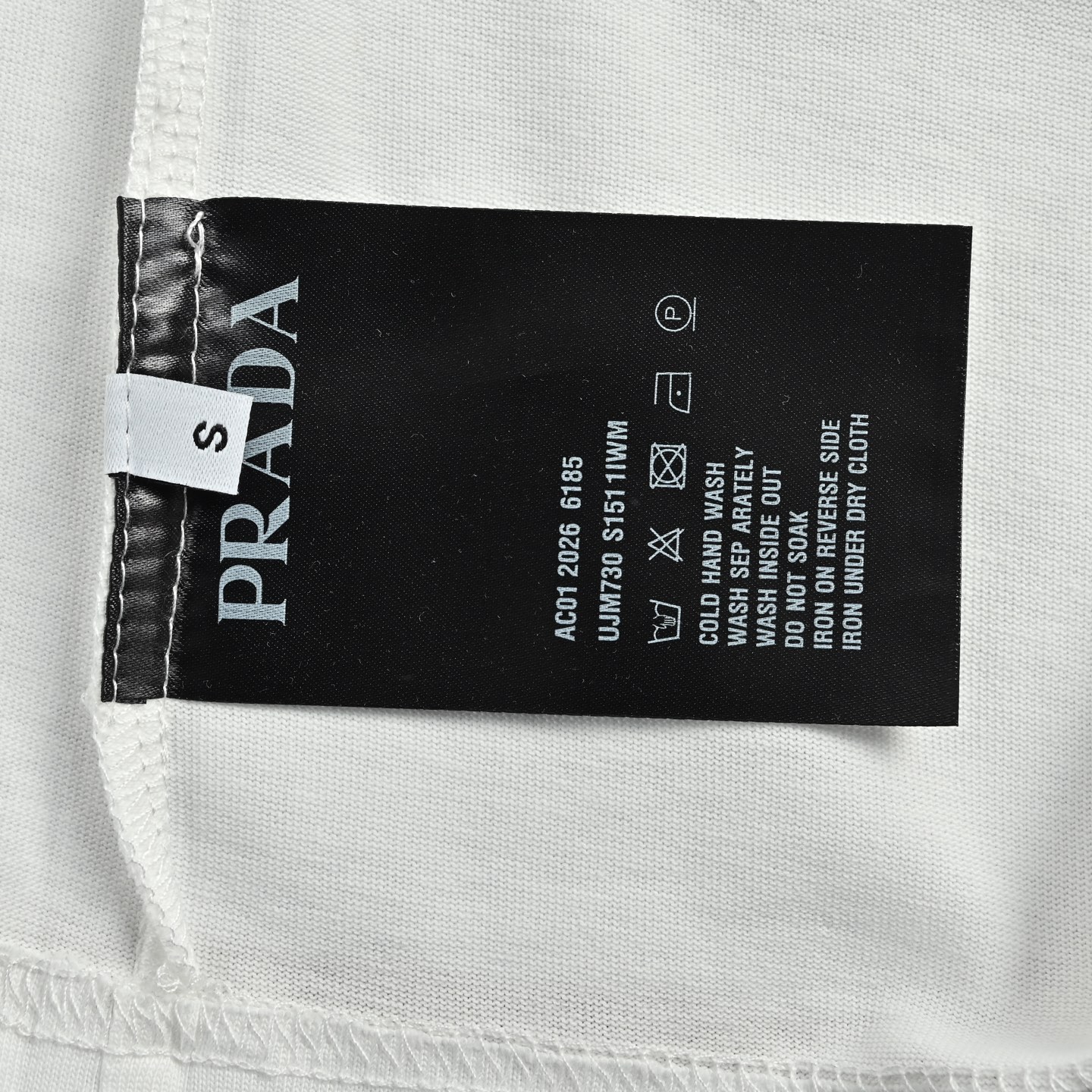 Prada/普拉达 字母logo压胶印花短袖 白色-Chinese UA Cheap High Quatity Brand Clothes Bags handbags Sneakers wholesale wholesaler seller from China Factory suppliers Fashion Clothing Shoes best Quality Beautiful Price Prada/普拉达 字母logo压胶印花短袖 白色
