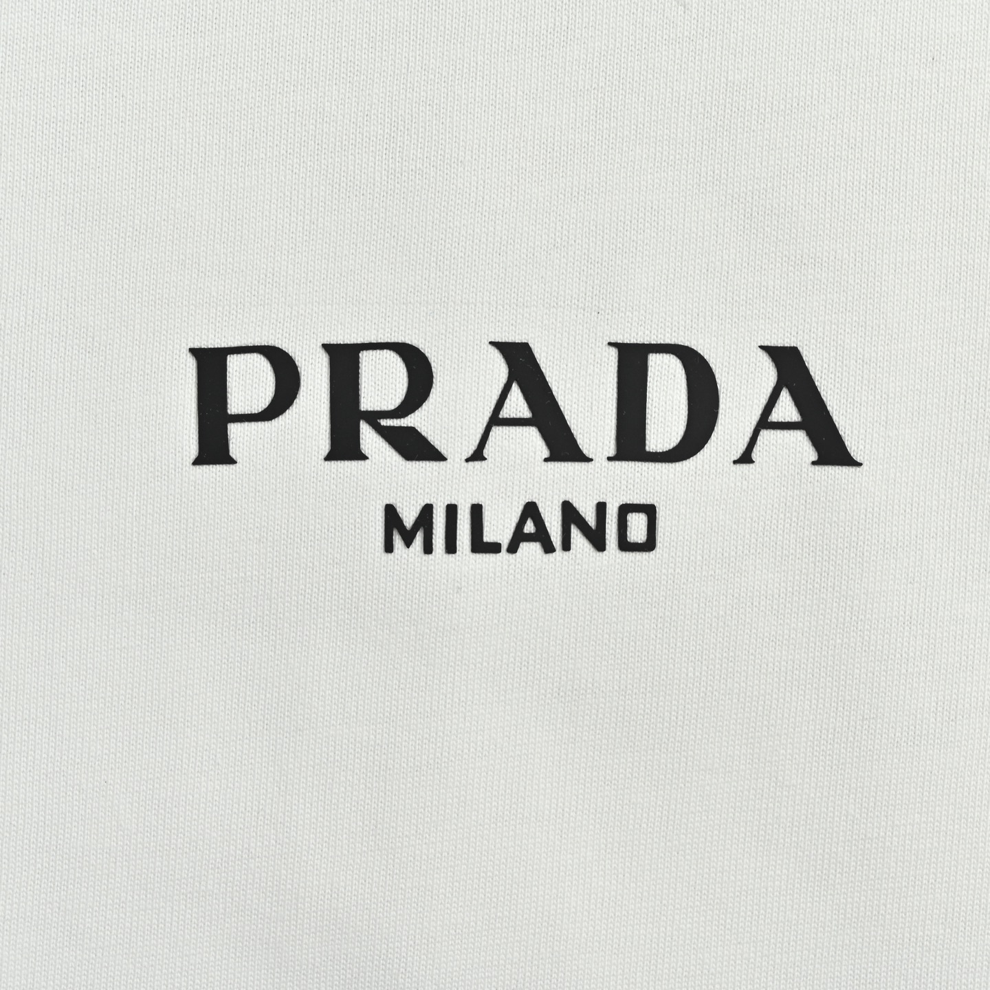 Prada/普拉达 字母logo压胶印花短袖 白色-Chinese UA Cheap High Quatity Brand Clothes Bags handbags Sneakers wholesale wholesaler seller from China Factory suppliers Fashion Clothing Shoes best Quality Beautiful Price Prada/普拉达 字母logo压胶印花短袖 白色