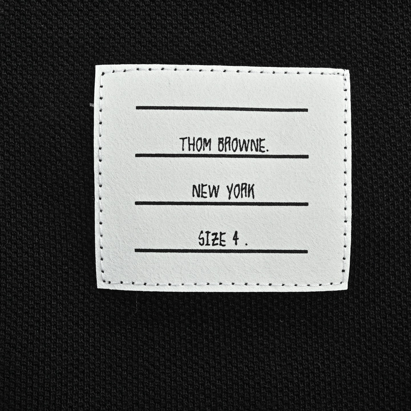 Thom Browne/汤姆布朗 经典色织四杠短袖 TB经典版型 碳灰-Top High Quatity Cheap Sneakers Fashion Clothing Clothes Bags handbags Shoes of all Brand wholesale With The best Quality And Beautiful Price from China Factory Chinese suppliers wholesaler seller Thom Browne/汤姆布朗 经典色织四杠短袖 TB经典版型 碳灰