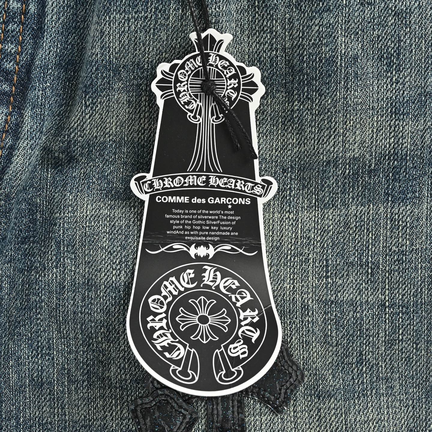 CHROME HEARTS/克罗心 十字皮标做旧牛仔裤-莆田鞋,莆田鞋货源,高仿鞋,高仿鞋货源,安福档口,莆田高仿鞋,莆田鞋批发,高仿鞋批发,莆田高仿运动鞋,高仿运动鞋,莆田运动鞋 CHROME HEARTS/克罗心 十字皮标做旧牛仔裤