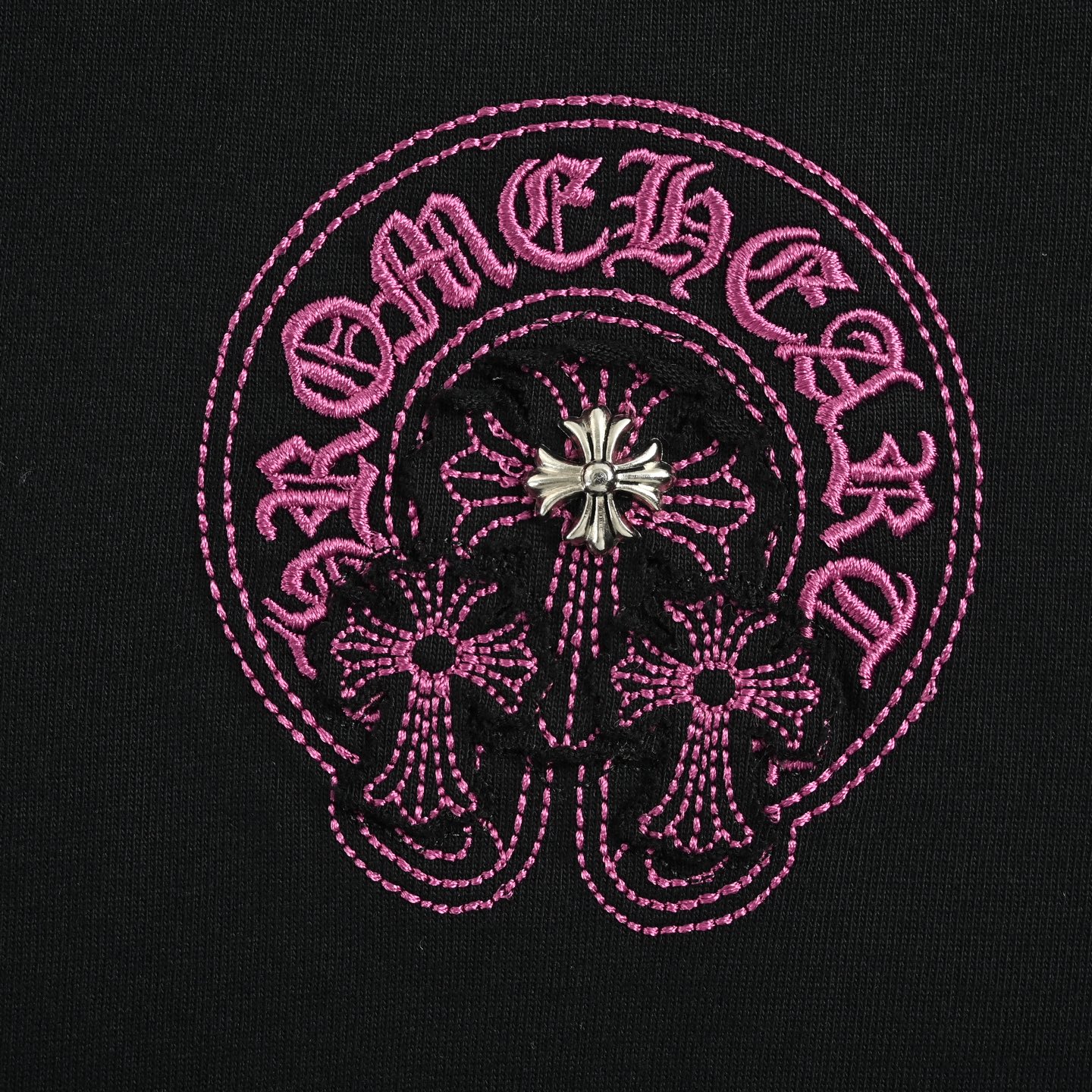 Chrome Hearts/克罗心 马蹄十字架烧花贴布破洞短袖 白色 黑色 粉色-Top High Quatity Cheap Sneakers Fashion Clothing Clothes Bags handbags Shoes of all Brand wholesale With The best Quality And Beautiful Price from China Factory Chinese suppliers wholesaler seller Chrome Hearts/克罗心 马蹄十字架烧花贴布破洞短袖 白色 黑色 粉色