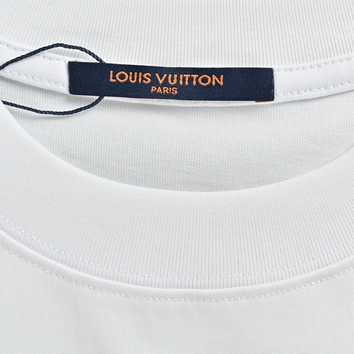 Louis Vuitton/路易威登 26ss 前后字母logo刺绣短袖 黑色 白色