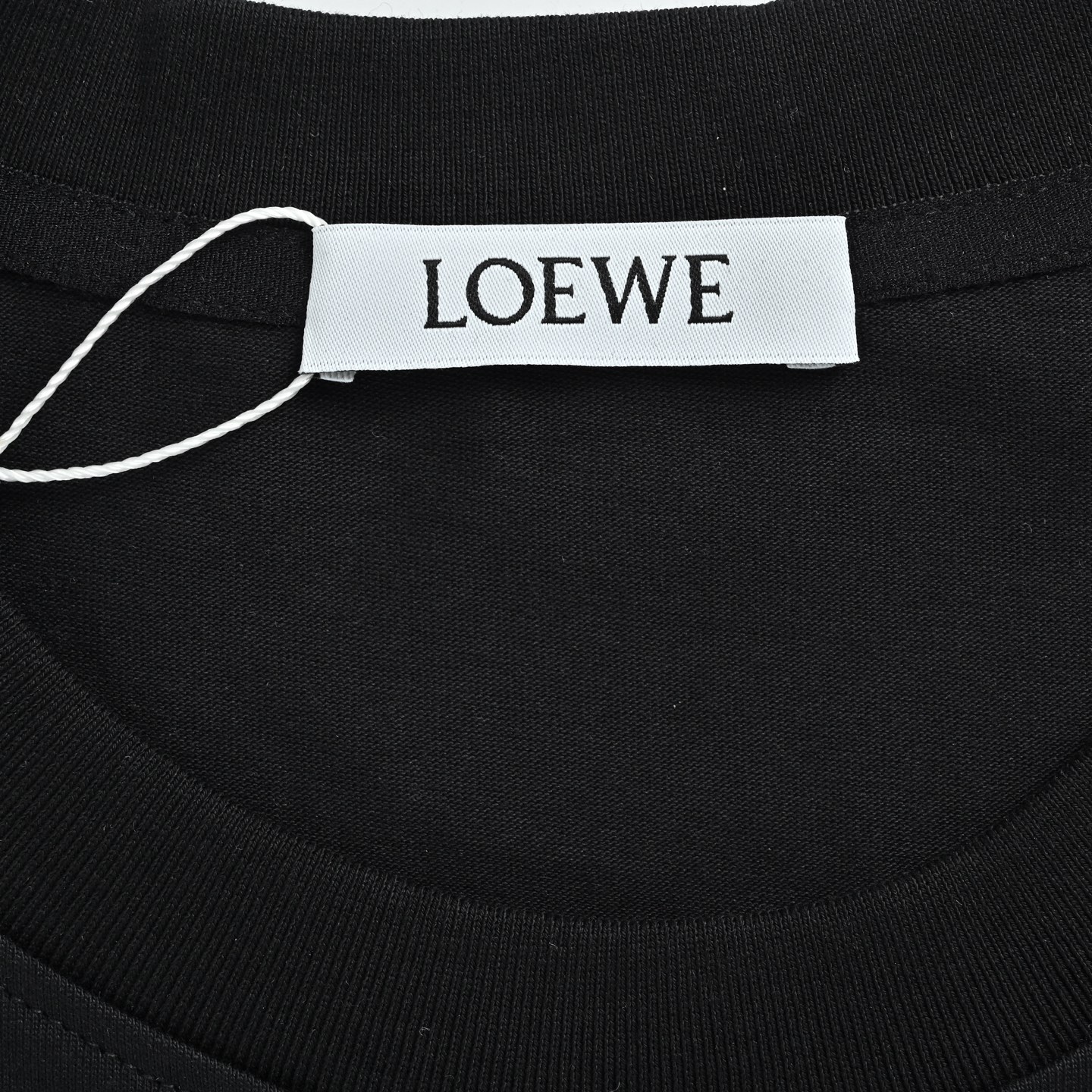 Loewe/罗意威 昂跑压胶口袋logo短袖 罗意威昂跑新款 Loewe/罗意威 昂跑压胶口袋logo短袖 罗意威昂跑新款