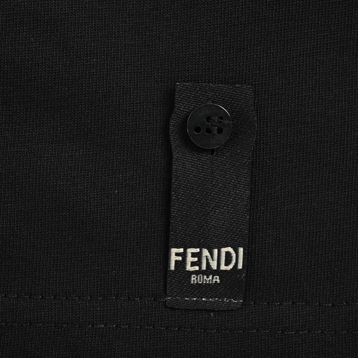 Fendi/芬迪 怪兽小眼睛刺绣短袖 黑色 白色 Fendi/芬迪 怪兽小眼睛刺绣短袖 黑色 白色