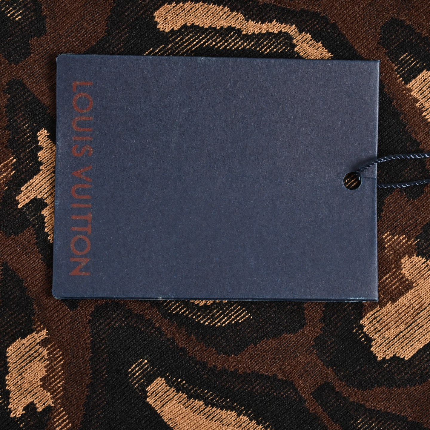 Louis Vuitton/路易威登 26ss 扭曲老花提花短袖-Top High Quatity Cheap Sneakers Fashion Clothing Clothes Bags handbags Shoes of all Brand wholesale With The best Quality And Beautiful Price from China Factory Chinese suppliers wholesaler seller Louis Vuitton/路易威登 26ss 扭曲老花提花短袖