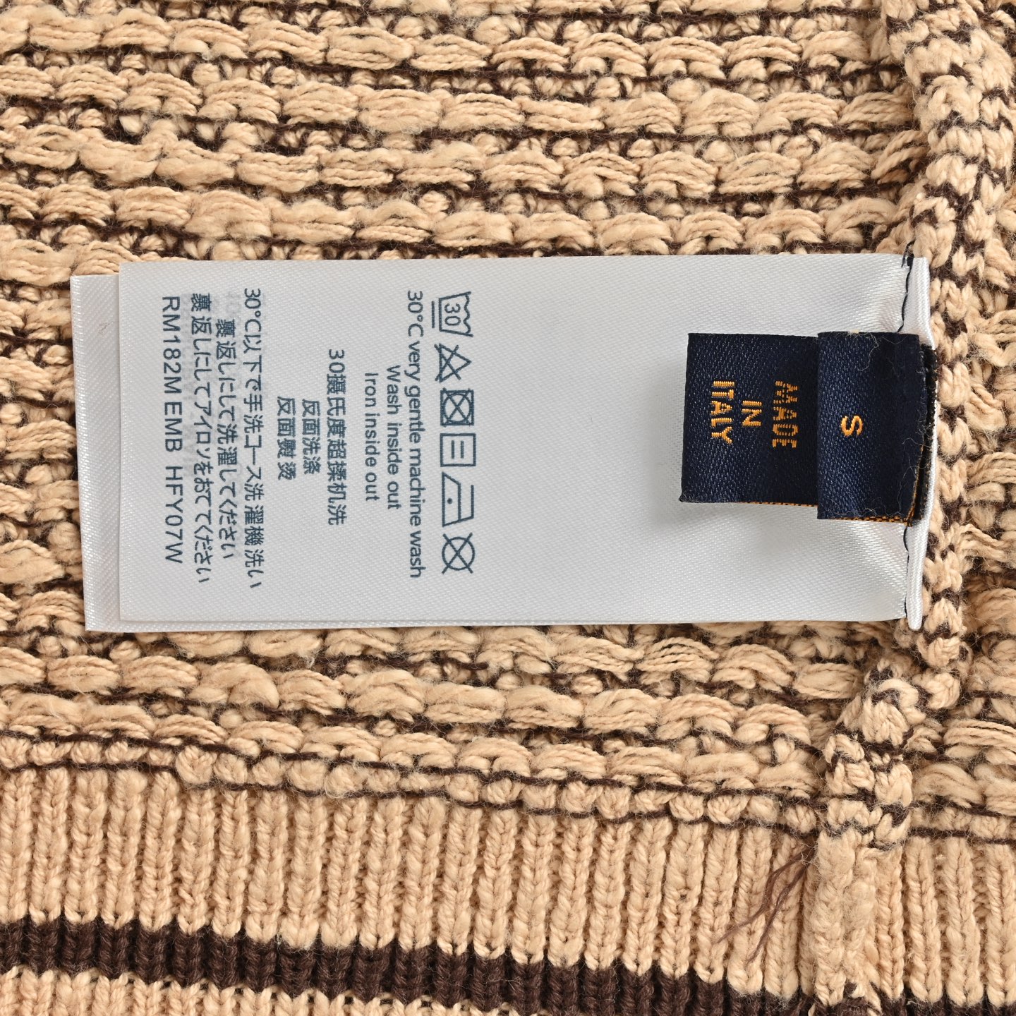 Louis Vuitton/路易威登 26ss 胸口皮章针织Polo短袖 Louis Vuitton/路易威登 26ss 胸口皮章针织Polo短袖