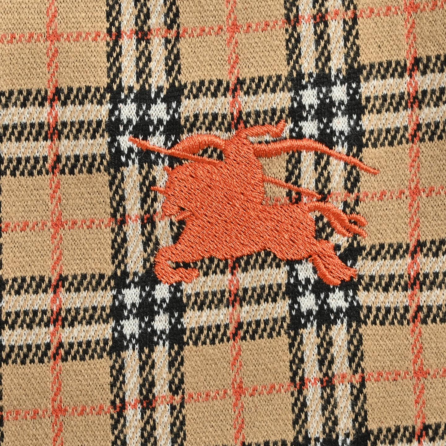Burberry/巴宝莉 战马刺绣格纹短裤 卡其色 Burberry/巴宝莉 战马刺绣格纹短裤 卡其色