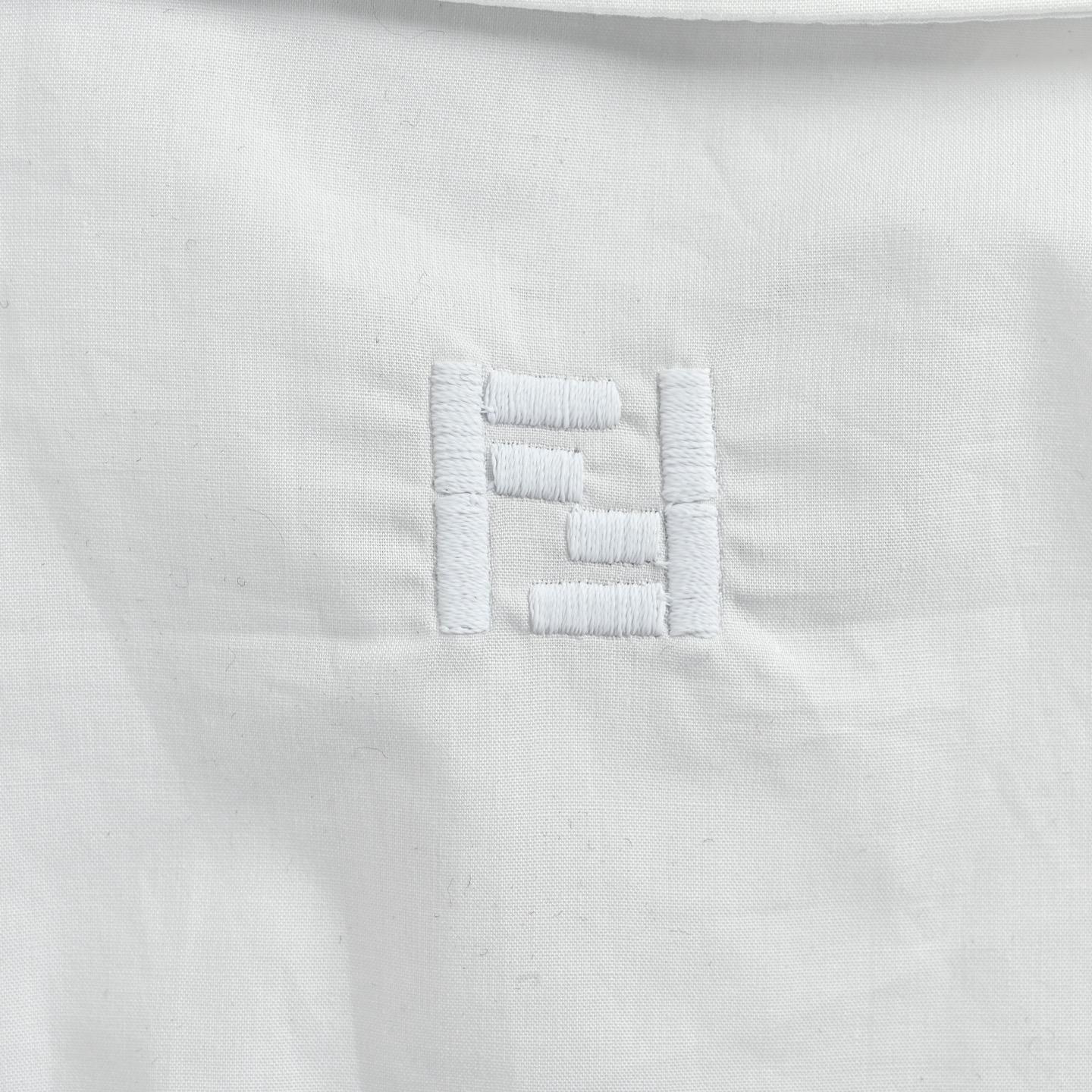 Fendi/芬迪 抽绳袋府绸短袖衬衫-Top High Quatity Cheap Sneakers Fashion Clothing Clothes Bags handbags Shoes of all Brand wholesale With The best Quality And Beautiful Price from China Factory Chinese suppliers wholesaler seller Fendi/芬迪 抽绳袋府绸短袖衬衫