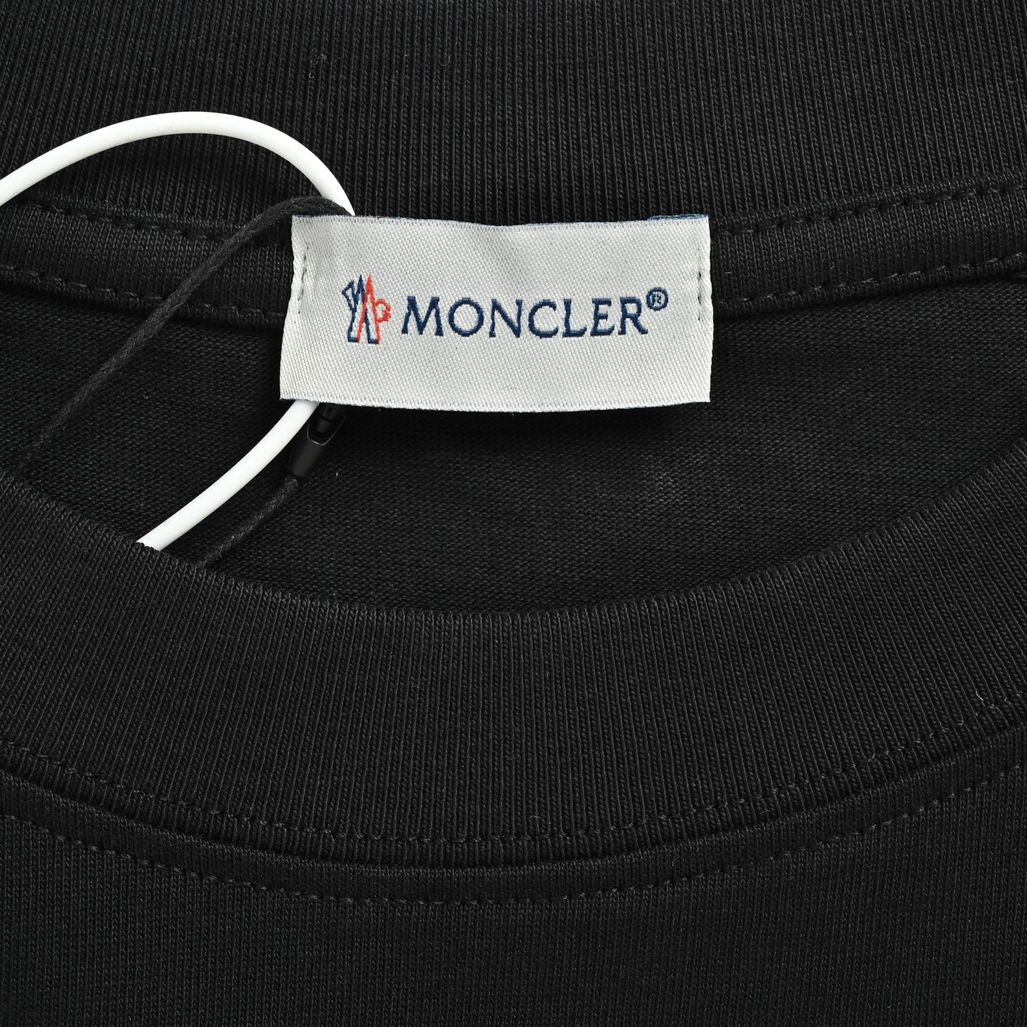 Moncler/蒙口 26ss 后背撞色拼接大logo刺绣短袖 黑色/白色/灰色-Chinese UA Cheap High Quatity Brand Clothes Bags handbags Sneakers wholesale wholesaler seller from China Factory suppliers Fashion Clothing Shoes best Quality Beautiful Price Moncler/蒙口 26ss 后背撞色拼接大logo刺绣短袖 黑色/白色/灰色