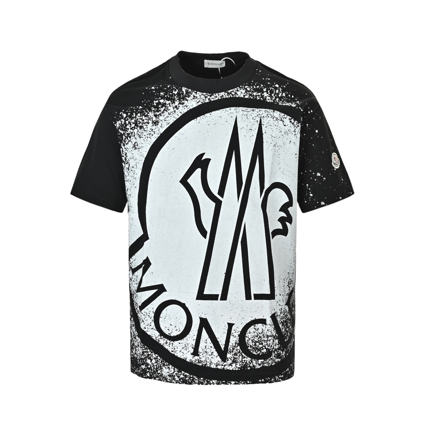 Moncler/蒙口 26ss 喷墨大logo印花短袖 黑色/白蓝/灰色 Moncler/蒙口 26ss 喷墨大logo印花短袖 黑色/白蓝/灰色