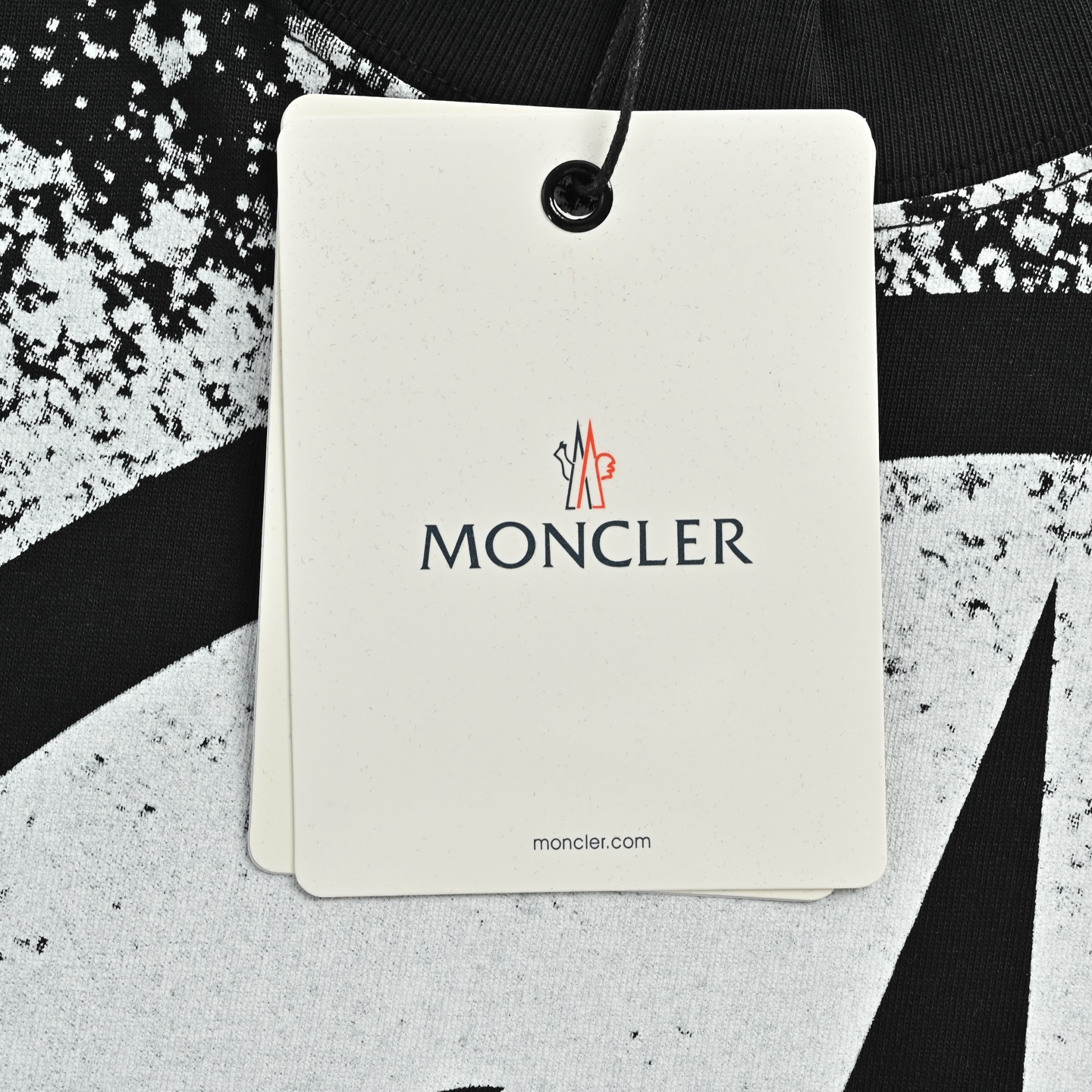 Moncler/蒙口 26ss 喷墨大logo印花短袖 黑色/白蓝/灰色-莆田鞋,莆田鞋货源,高仿鞋,高仿鞋货源,安福档口,莆田高仿鞋,莆田鞋批发,高仿鞋批发,莆田高仿运动鞋,高仿运动鞋,莆田运动鞋 Moncler/蒙口 26ss 喷墨大logo印花短袖 黑色/白蓝/灰色