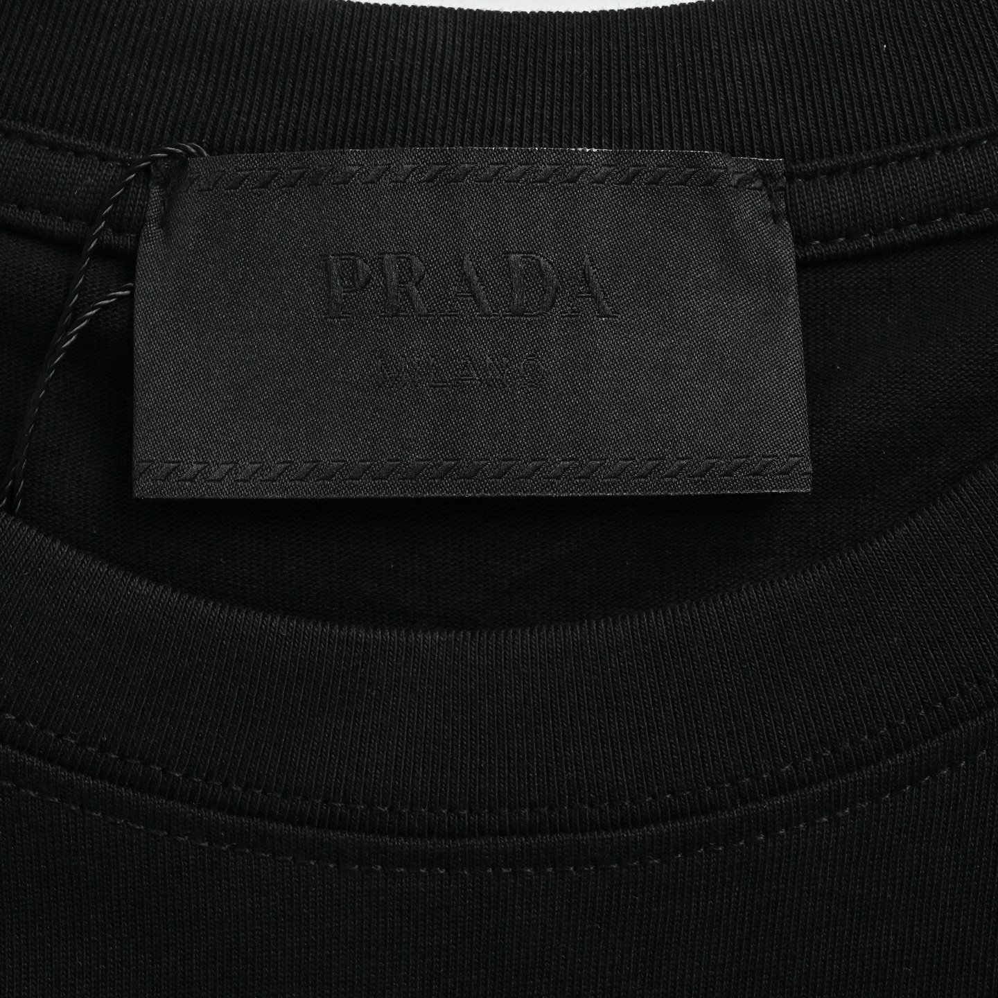 Prada/普拉达 25ss 彩绘logo印花短袖-莆田鞋,莆田鞋货源,高仿鞋,高仿鞋货源,安福档口,莆田高仿鞋,莆田鞋批发,高仿鞋批发,莆田高仿运动鞋,高仿运动鞋,莆田运动鞋 Prada/普拉达 25ss 彩绘logo印花短袖