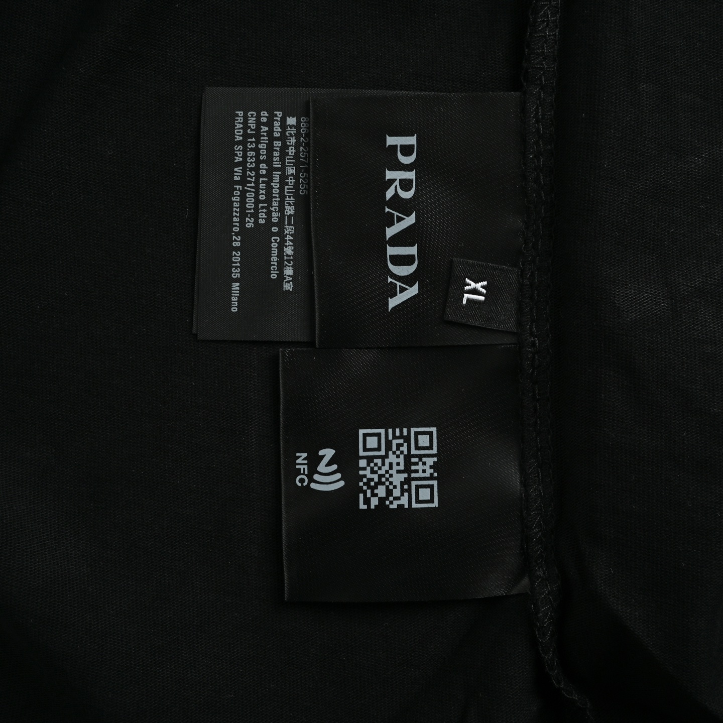 Prada/普拉达 25ss 彩绘logo印花短袖-莆田鞋,莆田鞋货源,高仿鞋,高仿鞋货源,安福档口,莆田高仿鞋,莆田鞋批发,高仿鞋批发,莆田高仿运动鞋,高仿运动鞋,莆田运动鞋 Prada/普拉达 25ss 彩绘logo印花短袖