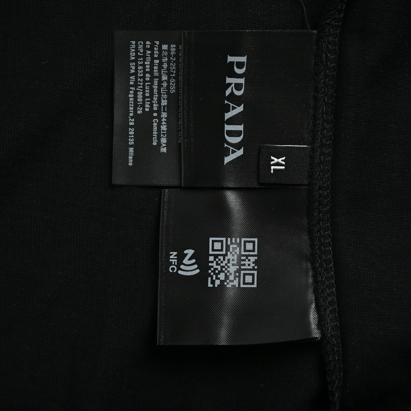 Prada/普拉达 25ss 真皮黑口袋短袖