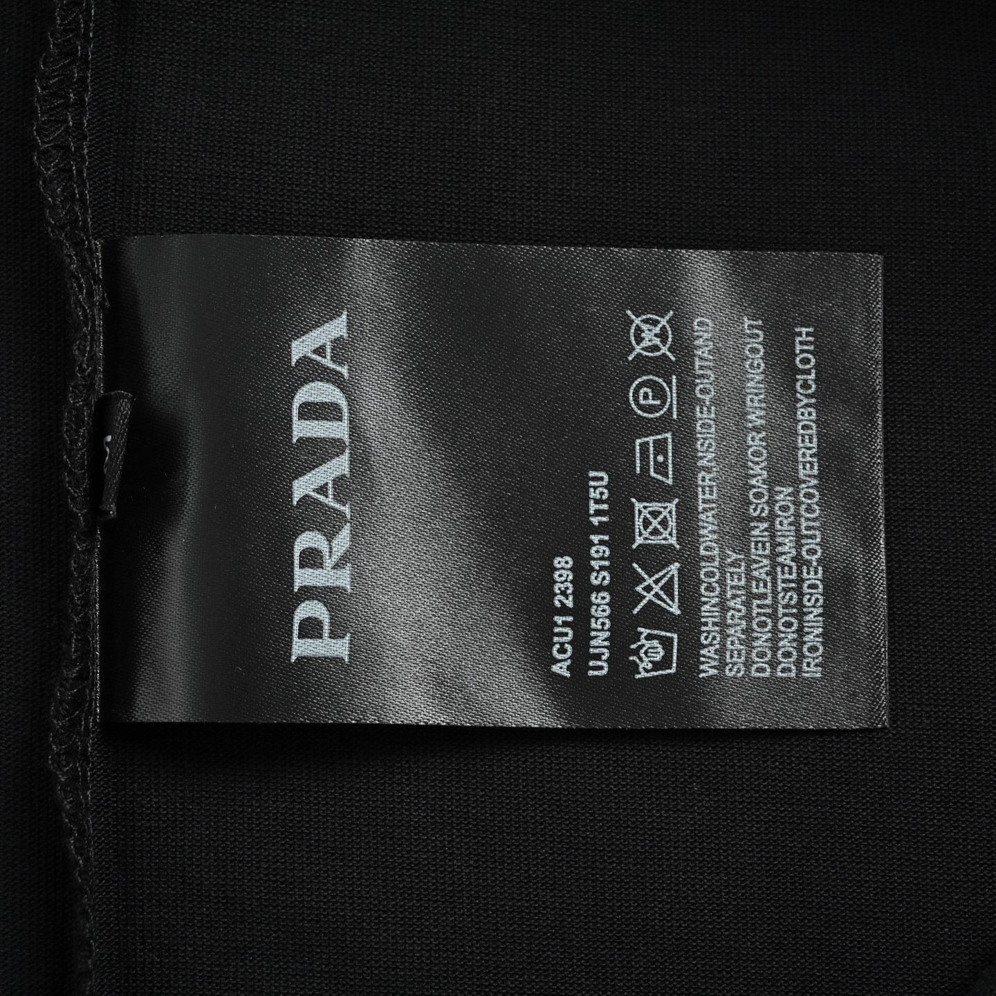 Prada/普拉达 红色涂鸦签名短袖 黑色 白色