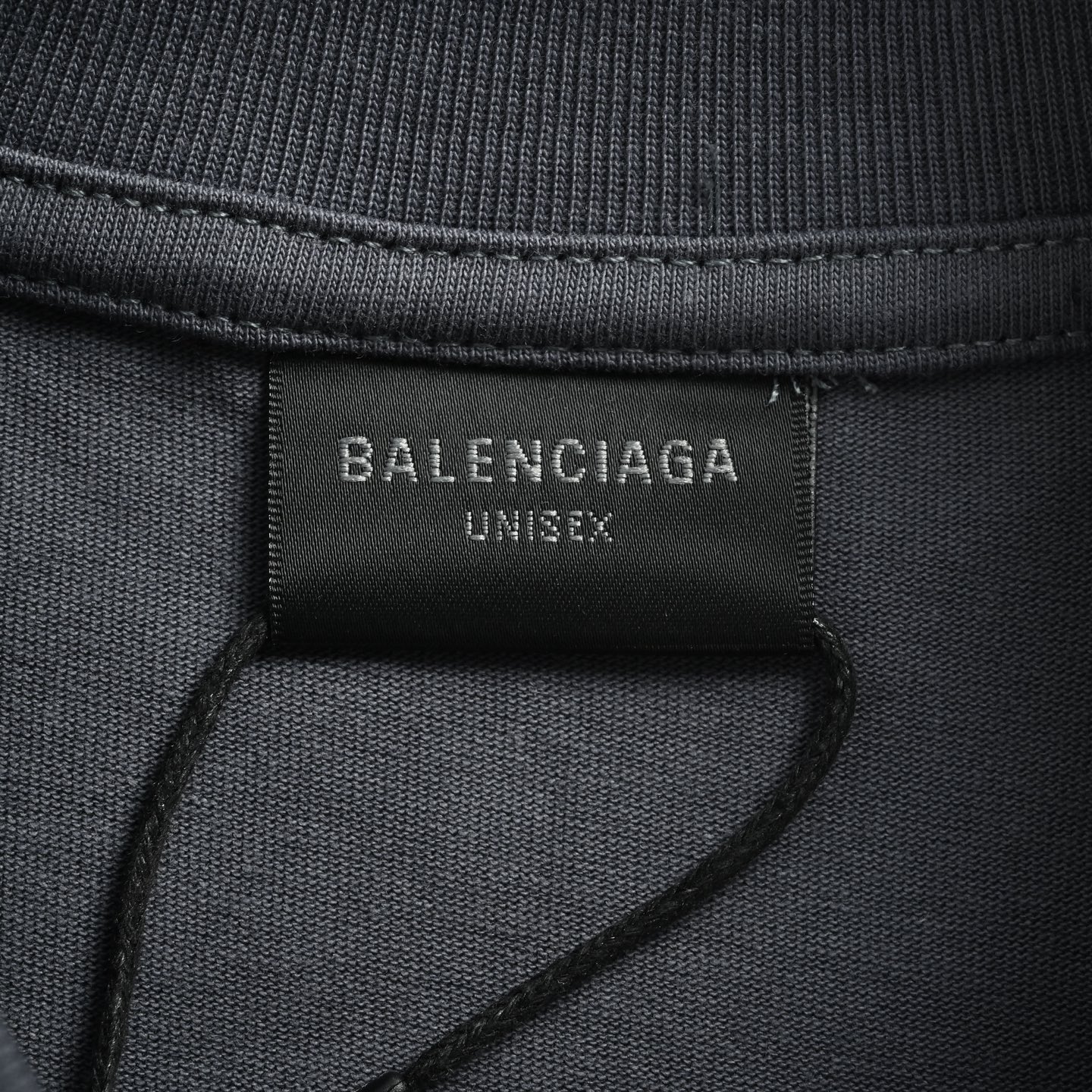 Balenciaga/巴黎世家 做旧涂鸦刺绣字母短袖-Top High Quatity Cheap Sneakers Fashion Clothing Clothes Bags handbags Shoes of all Brand wholesale With The best Quality And Beautiful Price from China Factory Chinese suppliers wholesaler seller Balenciaga/巴黎世家 做旧涂鸦刺绣字母短袖