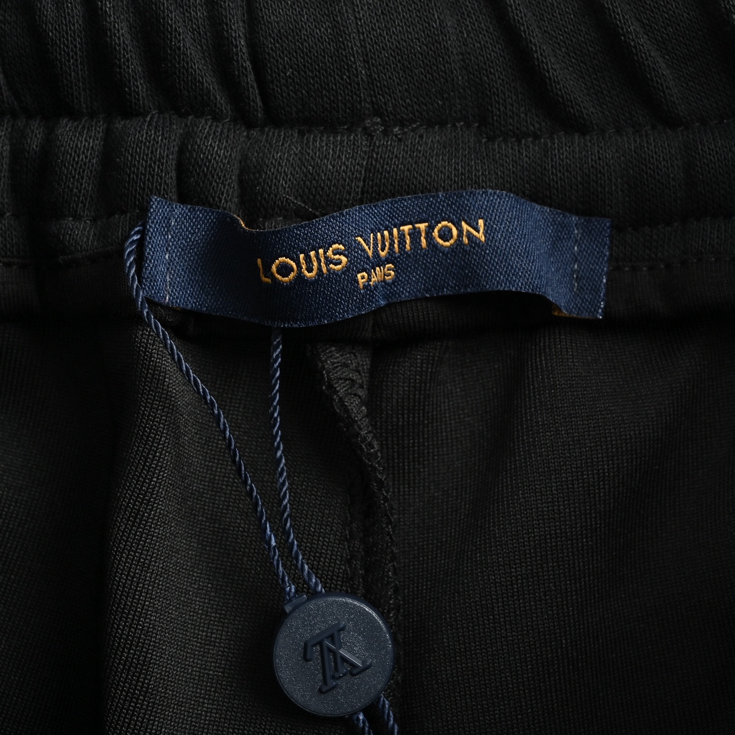 Louis Vuitton/路易威登 花卉刺绣织带短裤-莆田鞋,莆田鞋货源,高仿鞋,高仿鞋货源,安福档口,莆田高仿鞋,莆田鞋批发,高仿鞋批发,莆田高仿运动鞋,高仿运动鞋,莆田运动鞋 Louis Vuitton/路易威登 花卉刺绣织带短裤