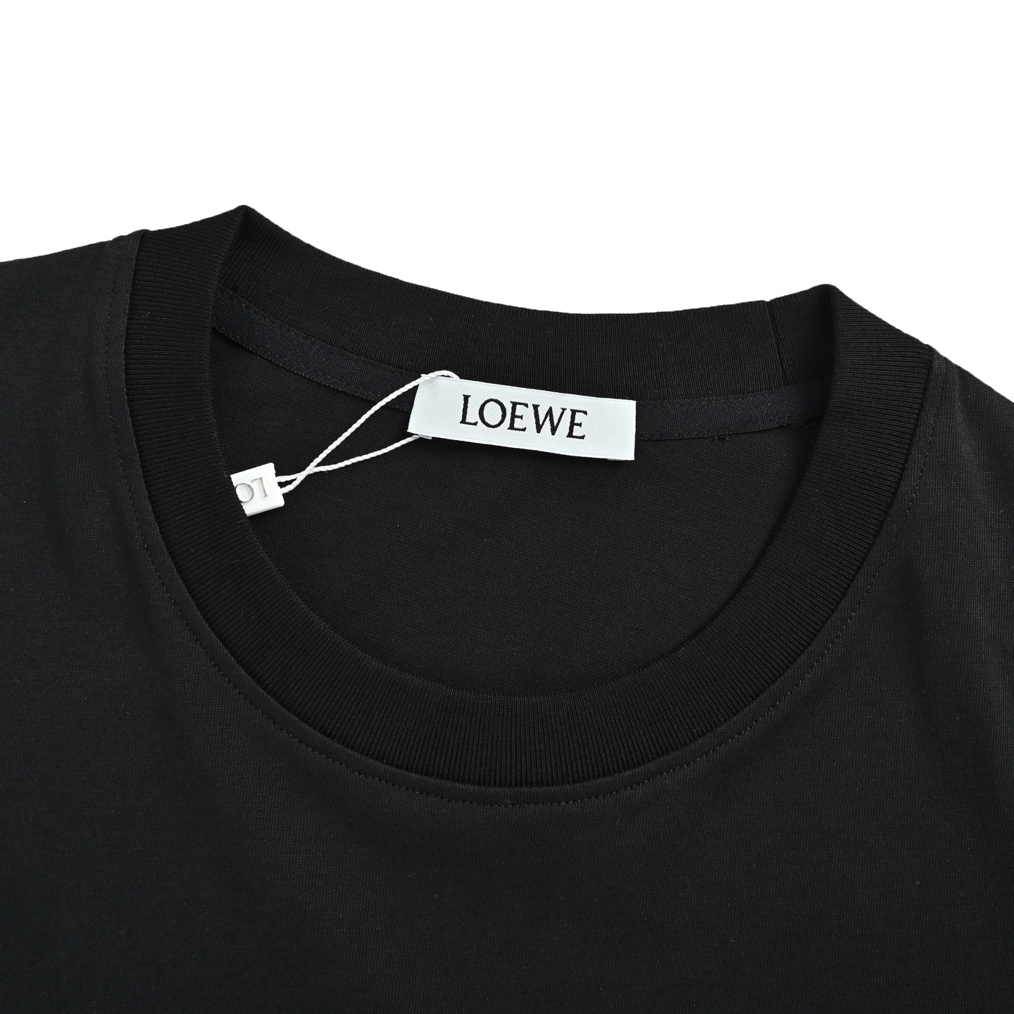 Loewe/罗意威 缝线皮革立体logo短袖 罗意威新款短裤-莆田鞋,莆田鞋货源,高仿鞋,高仿鞋货源,安福档口,莆田高仿鞋,莆田鞋批发,高仿鞋批发,莆田高仿运动鞋,高仿运动鞋,莆田运动鞋 Loewe/罗意威 缝线皮革立体logo短袖 罗意威新款短裤