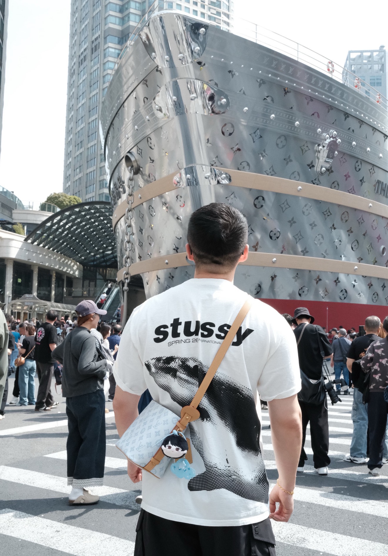 #Stussy/斯图西 鲨鱼字母印花短袖上身效果