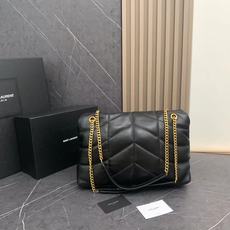 中号8822-升级版LOULOU PUFFER 绗缝小羊皮包,100%小羊皮制作,手感柔软细腻,犹如怀抱 中号8822-升级版LOULOU PUFFER 绗缝小羊皮包,100%小羊皮制作,手感柔软细腻,犹如怀抱