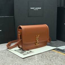 𝑺𝑶𝑳𝑭𝑬𝑹𝑰𝑵𝑶 𝑩𝑶𝑿 】 棕色金扣_大23小号19cm 必火爆款,还没上市就攻陷了整个时尚圈,怀旧 𝑺𝑶𝑳𝑭𝑬𝑹𝑰𝑵𝑶 𝑩𝑶𝑿 】 棕色金扣_大23小号19cm 必火爆款,还没上市就攻陷了整个时尚圈,怀旧