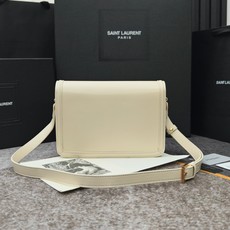 𝑺𝑶𝑳𝑭𝑬𝑹𝑰𝑵𝑶 𝑩𝑶𝑿 】 白色金扣_大23小号19cm 必火爆款,还没上市就攻陷了整个时尚圈,怀旧 𝑺𝑶𝑳𝑭𝑬𝑹𝑰𝑵𝑶 𝑩𝑶𝑿 】 白色金扣_大23小号19cm 必火爆款,还没上市就攻陷了整个时尚圈,怀旧