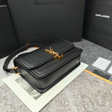 𝑺𝑶𝑳𝑭𝑬𝑹𝑰𝑵𝑶 𝑩𝑶𝑿 】 黑色色金扣_大23小号19cm 必火爆款,还没上市就攻陷了整个时尚圈,怀 𝑺𝑶𝑳𝑭𝑬𝑹𝑰𝑵𝑶 𝑩𝑶𝑿 】 黑色色金扣_大23小号19cm 必火爆款,还没上市就攻陷了整个时尚圈,怀