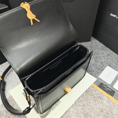 𝑺𝑶𝑳𝑭𝑬𝑹𝑰𝑵𝑶 𝑩𝑶𝑿 】 黑色色金扣_大23小号19cm 必火爆款,还没上市就攻陷了整个时尚圈,怀 𝑺𝑶𝑳𝑭𝑬𝑹𝑰𝑵𝑶 𝑩𝑶𝑿 】 黑色色金扣_大23小号19cm 必火爆款,还没上市就攻陷了整个时尚圈,怀