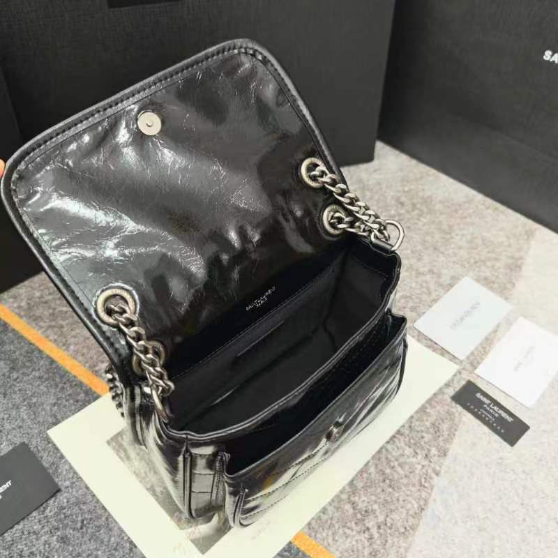 𝐍𝐢𝐤𝐢 𝟐𝟐𝐜𝐦_黑色史上最火爆的NIKI ，新版本增加了D扣，承重能力加倍！轻巧大气！主要是特特特能