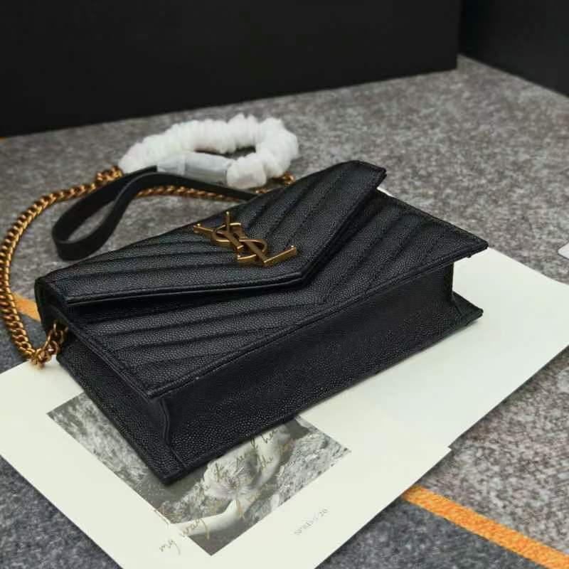 💗Y-woc包 🐑羊皮 百搭款 实用型❣️肩带拆掉可直接当手包用，内置 拉链袋 多个卡位 型号：7429