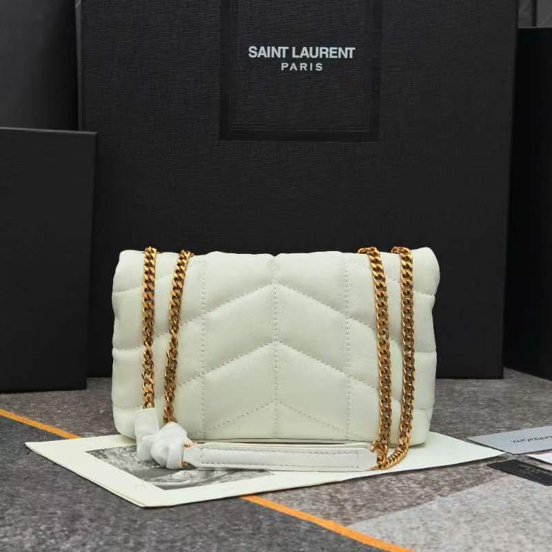 小号8821-升级头层小羊皮版LOULOU PUFFER 绗缝小羊皮包，100%小羊皮制作，手感柔软细腻