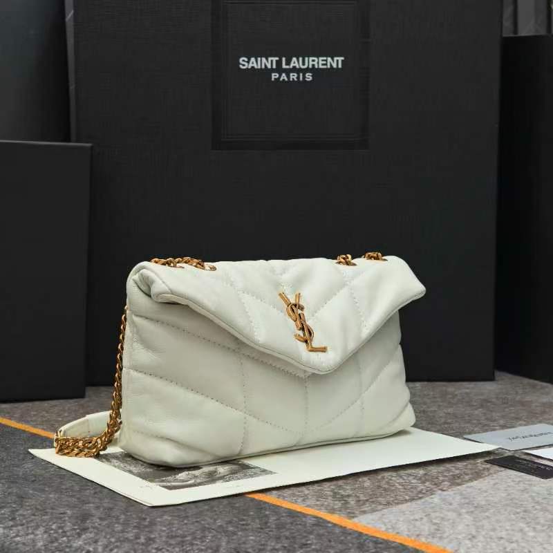 小号8821-升级头层小羊皮版LOULOU PUFFER 绗缝小羊皮包，100%小羊皮制作，手感柔软细腻