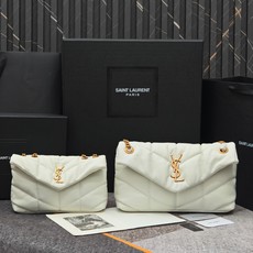 中号8822-升级版LOULOU PUFFER 绗缝小羊皮包,100%小羊皮制作,手感柔软细腻,犹如怀抱 中号8822-升级版LOULOU PUFFER 绗缝小羊皮包,100%小羊皮制作,手感柔软细腻,犹如怀抱