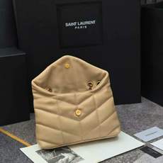 小号8821-升级头层小羊皮版LOULOU PUFFER 绗缝小羊皮包,100%小羊皮制作,手感柔软细腻 小号8821-升级头层小羊皮版LOULOU PUFFER 绗缝小羊皮包,100%小羊皮制作,手感柔软细腻