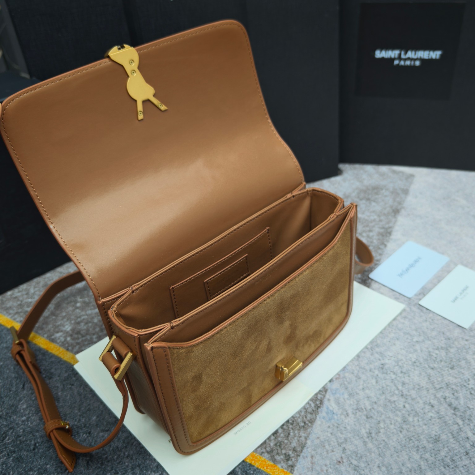 𝑺𝑶𝑳𝑭𝑬𝑹𝑰𝑵𝑶 𝑩𝑶𝑿 】 酒红金扣_大23小号19cm 必火爆款，还没上市就攻陷了整个时尚圈，怀旧