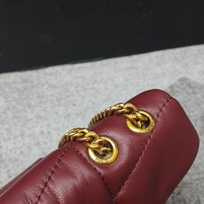 小号8821-升级头层小羊皮版LOULOU PUFFER 绗缝小羊皮包,100%小羊皮制作,手感柔软细腻 小号8821-升级头层小羊皮版LOULOU PUFFER 绗缝小羊皮包,100%小羊皮制作,手感柔软细腻