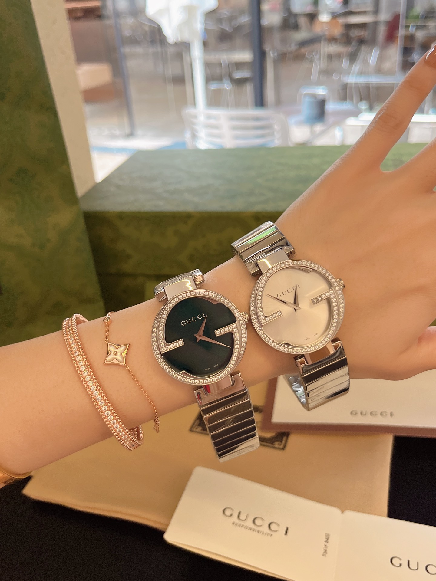 New Gucci Diamond Interlocking Double G Wristwatch: Colorful & Radiant Storm - 图片 5