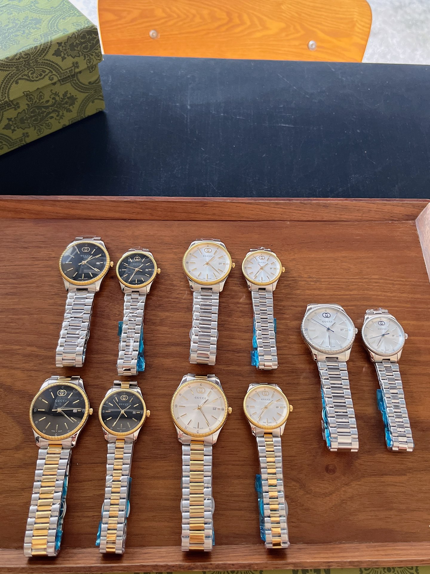 NO:392048,The new model is the first original factory, with a large size of 38mm and a small size of 29mm arrives!  Explore the early antique G-TIMELESS gem series. Interlocking low G and Gucci letter marks in the dial decoration tones, interpreting the style of the times. Unstained steel-interval electric strap case, anti-reflective coating sapphire glass. Undoubtedly stable!  Living waterproof 30 m, 316 stainless steel. A variety of colors to choose from!  , gucci19860909新款首创原工厂,大号38mm小号29mm到货到货！探索早期古董G-TIMELESS宝石系列.表盘装饰调内的互扣式低G和Gucci字母标记,诠释时代型格.不染钢间电表带表壳,防反光涂层蓝宝石玻璃.稳定毋庸置疑！生活防水30 m,316精钢.多种颜色选择！,,gucci,Watch