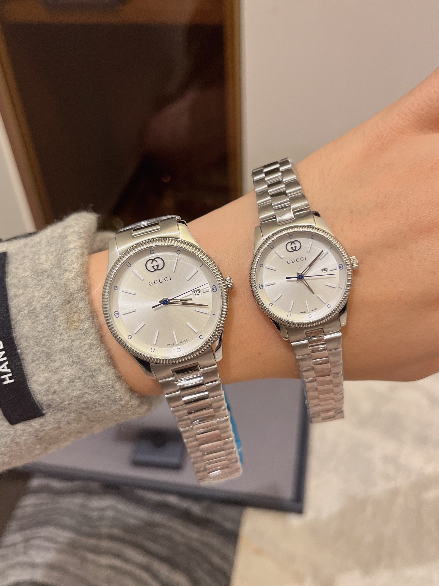 Gucci G-Timeless 38mm/29mm detail 6