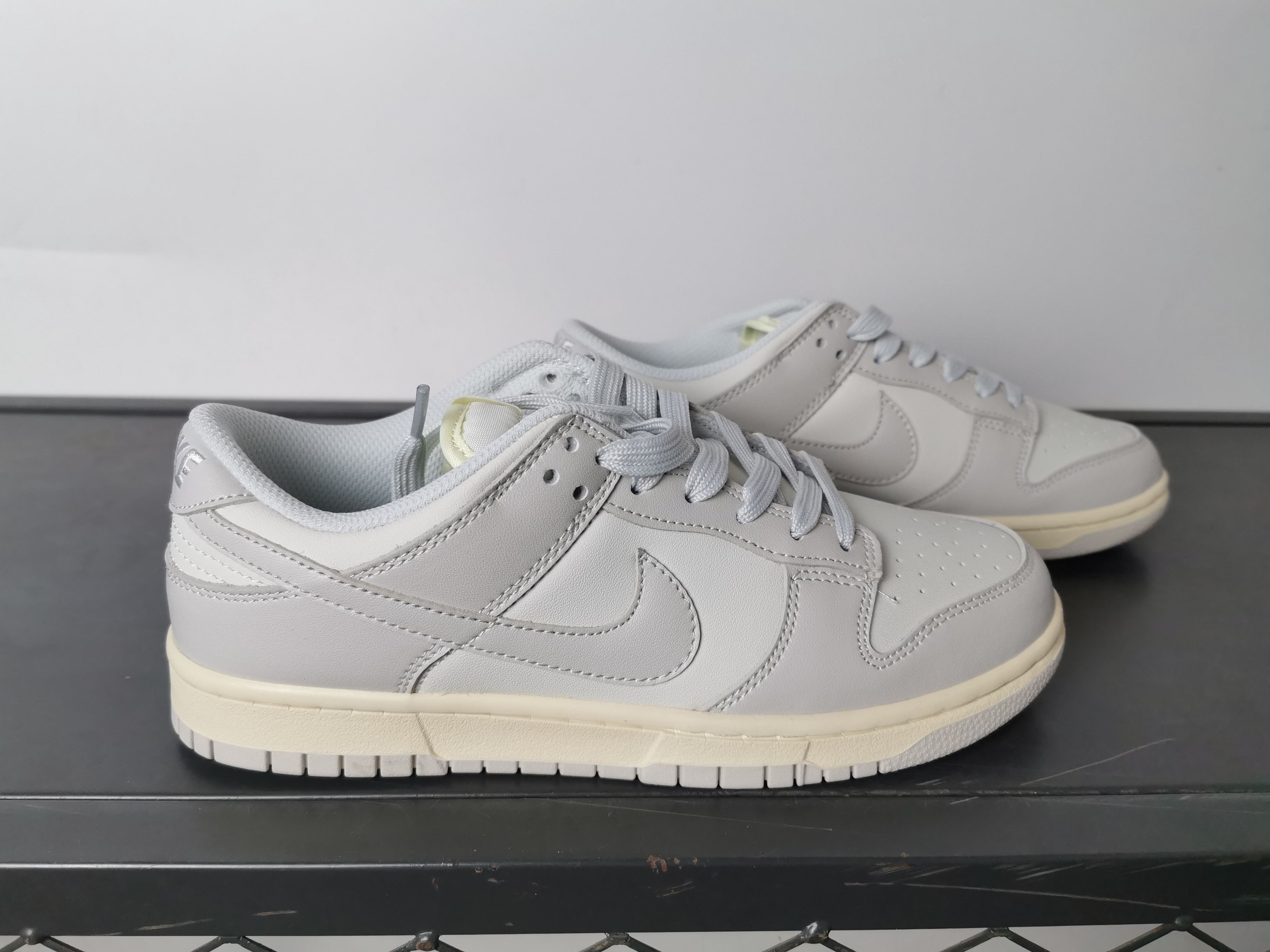 Nike SB Dunk Low Retro: Low-Top Skateboarding Shoes for Comfort & Style 8 a1745827982643 2876