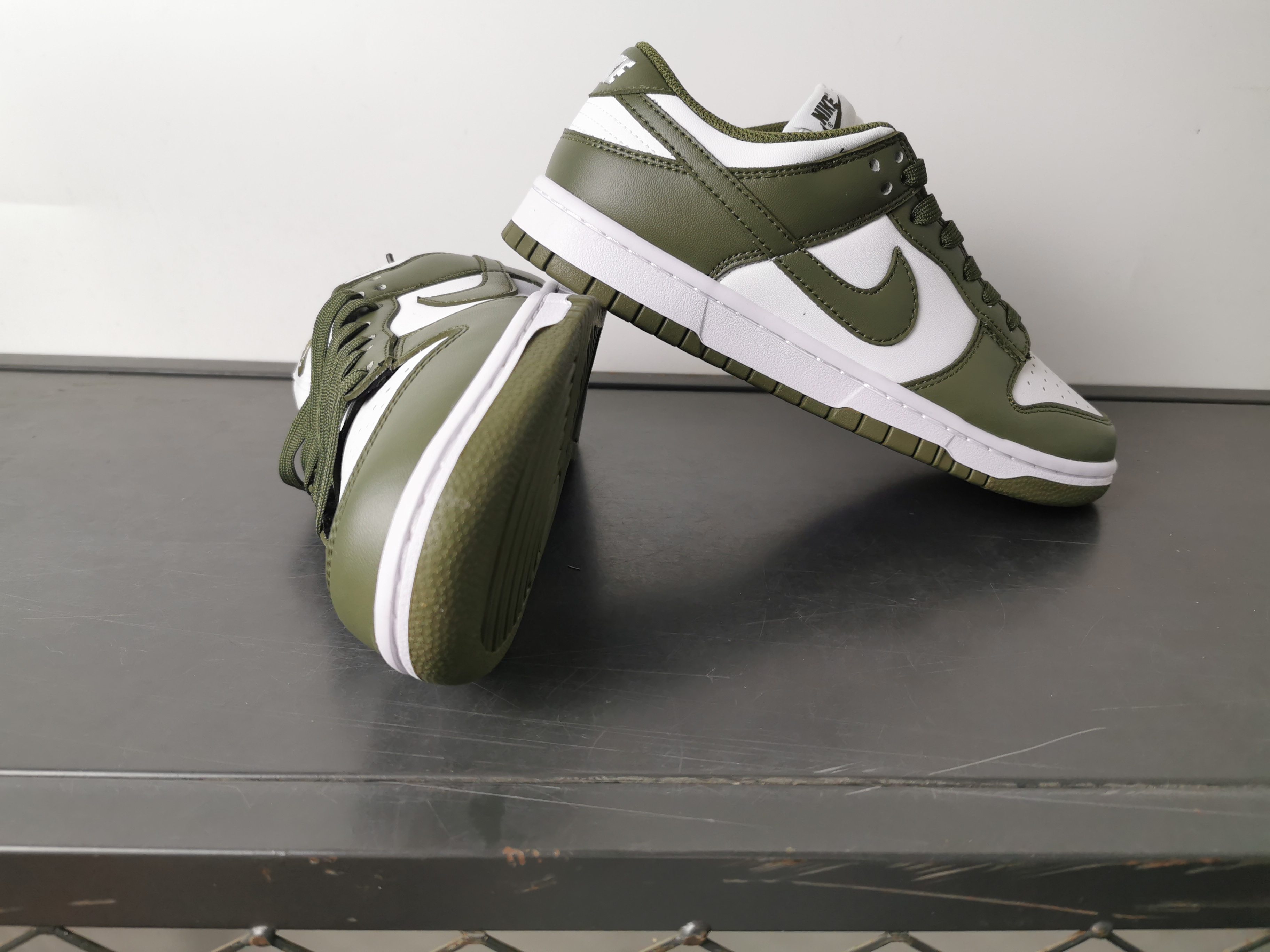 Nike SB Dunk Low Retro: Timeless Style & Comfort for Everyday Wear 7 a1745906179422 5583