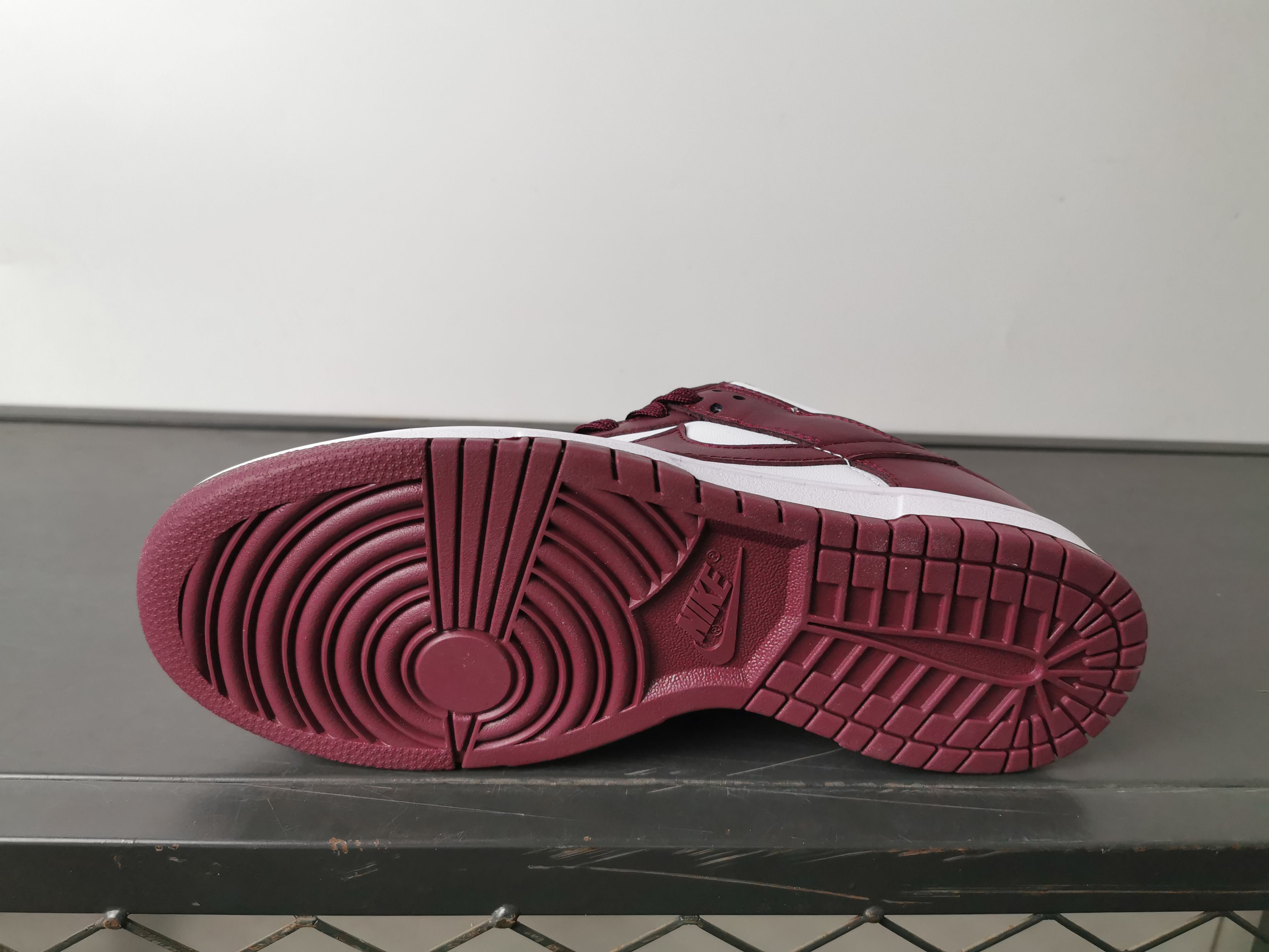 Nike SB Dunk Low Retro Bordeaux: Comfortable, Retro Style Skateboarding Shoes 6 a1745906297811 2726