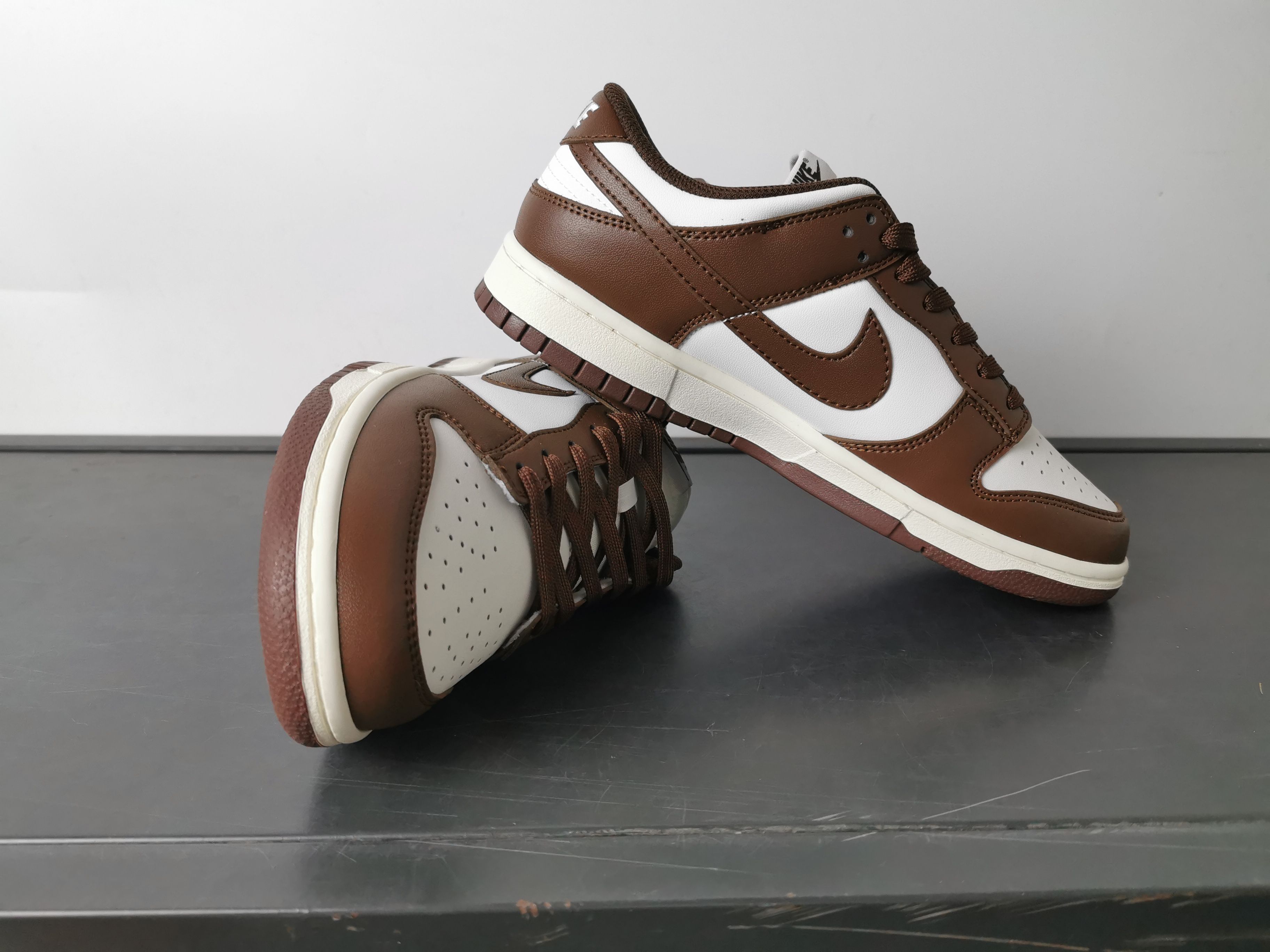 Nike SB Dunk Low Retro: Brown and White Casual Skateboarding Shoes 8 a1745906383341 7870