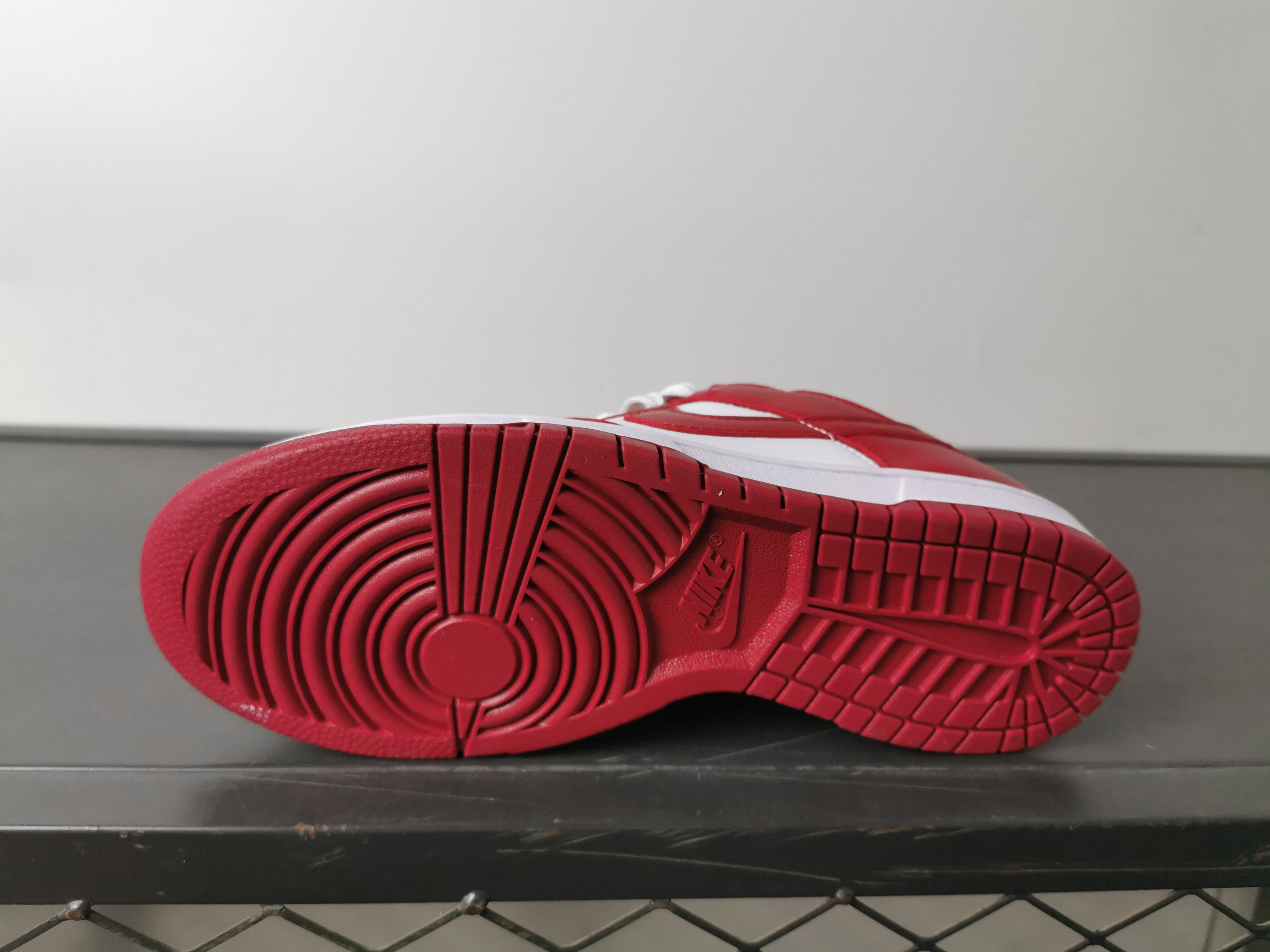 Nike SB Dunk Low Retro: Red & White, Low-Top Skateboarding Shoes 6 a1745906432997 4482