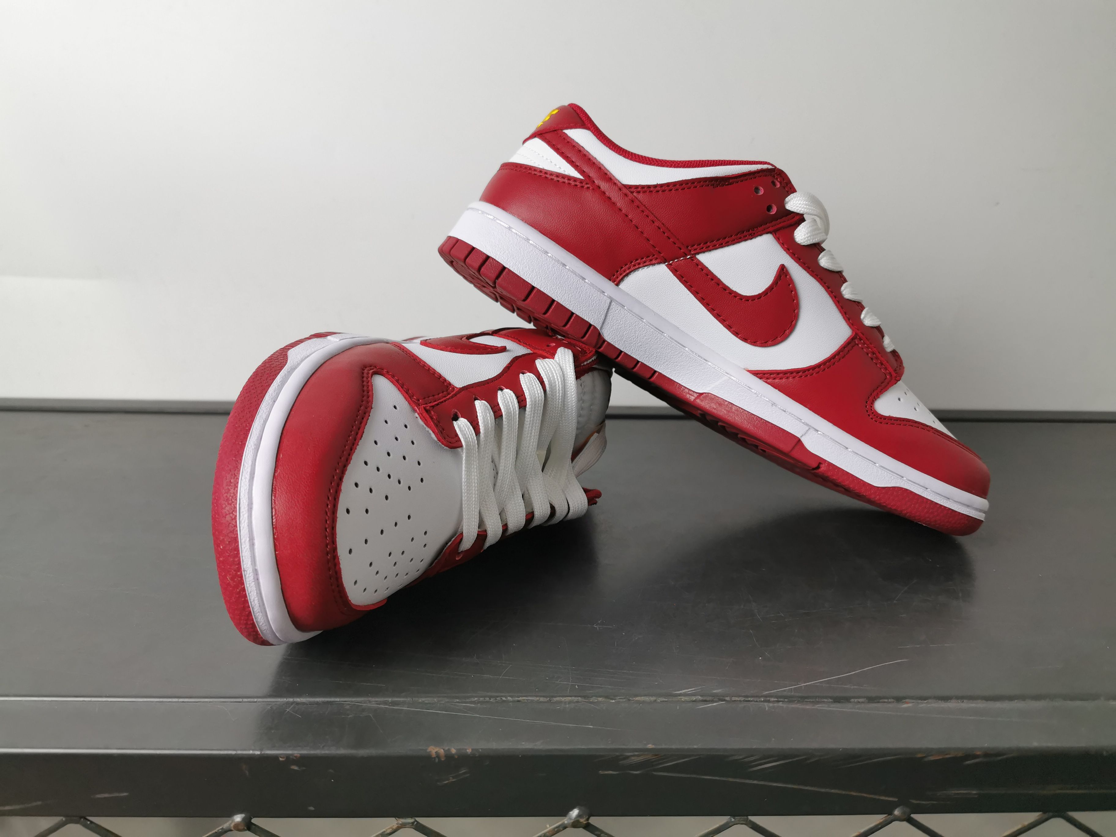 Nike SB Dunk Low Retro: Red & White, Low-Top Skateboarding Shoes 8 a1745906434638 0464