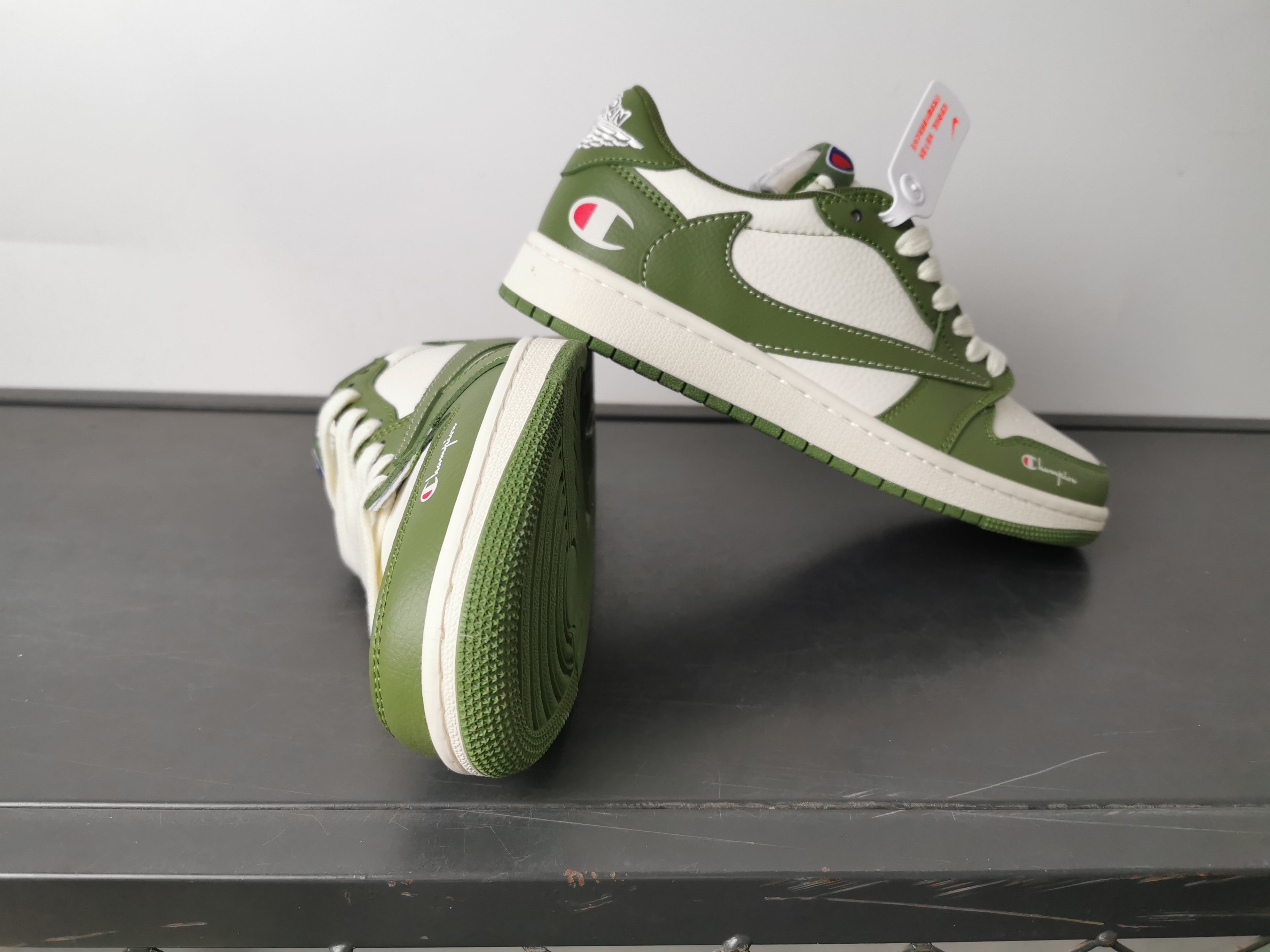 Champion Low-Top Sneakers Olive Green and White Athletic Shoes 7 a1745906529237 7056